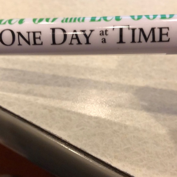 Meet your Posher, Tracy - Picture 1 of 1